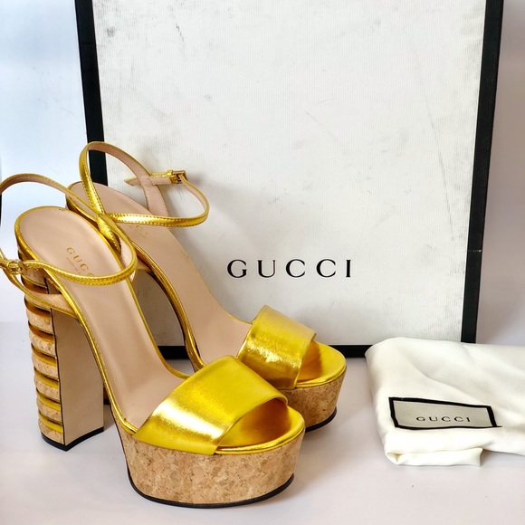 ❌SOLD❌Authentic Gucci metallic Platform Sandals - Picture 4 of 6